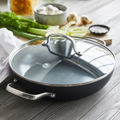 Casserole en céramique antiadhésive de 11 po avec couvercle GreenPan Chatham