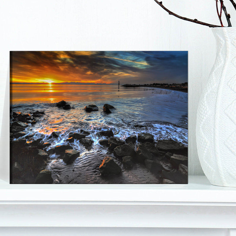 «Sunset Over Rocky Ocean Shore», reproduction de photo sur toile tendue, H 16 po x l 32 po