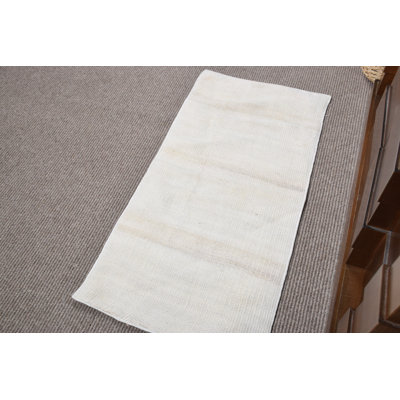 Vintage Handwoven Turkish Hemp Rug in Neutral Beige - Ideal Antique Accent for Entryway