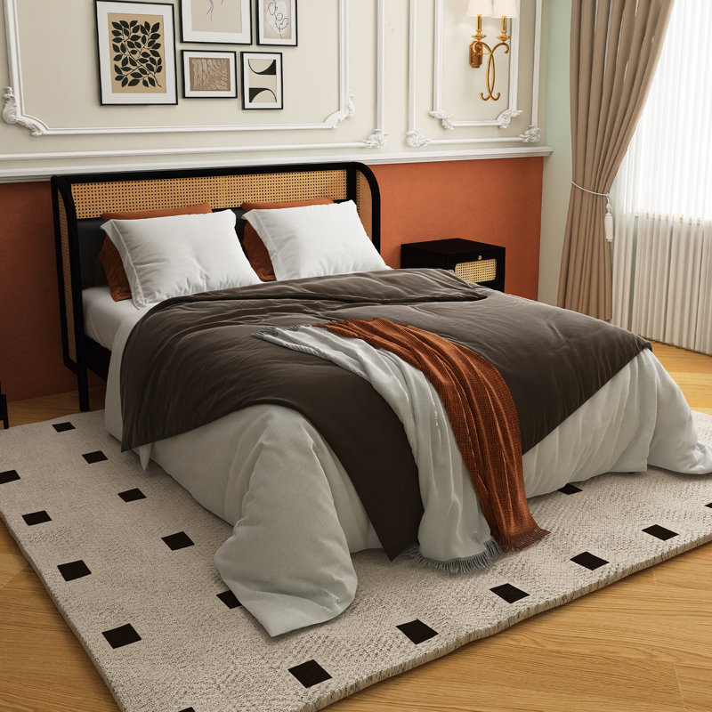 Lit plateforme Emberley, Noir