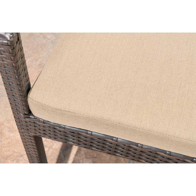 Chaise de patio avec coussin Aeronwy