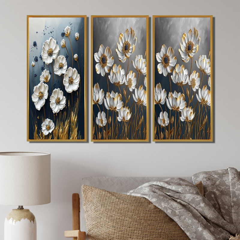 Cornflowers dans des tons blancs et dorés I - Collection d'art mural 3 panneaux, H 40 po x l 60 po, Or