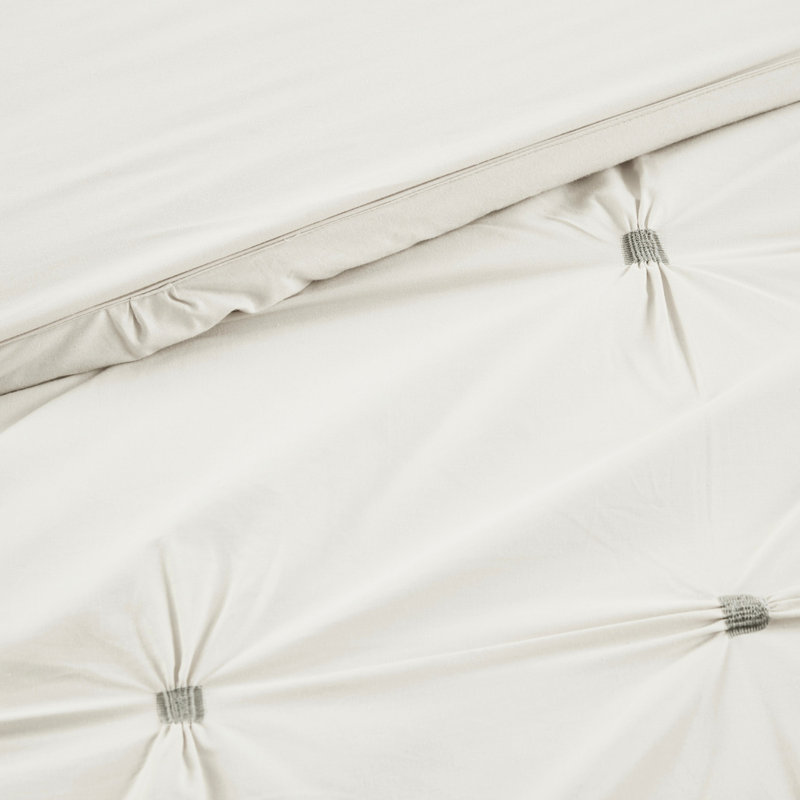 White 3 Piece Comforter - Elastic Embroidery King/ King Particular Bedding Extra