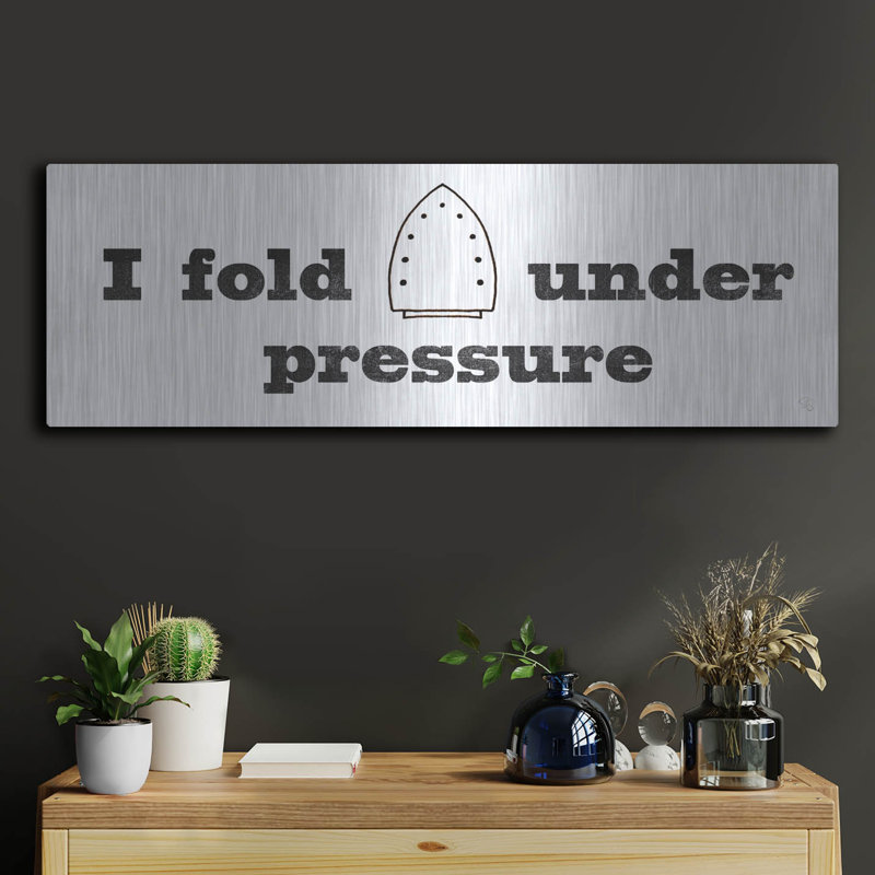 Art mural en métal «Fold Under Pressure» par Sue Schlabach, H 12 po x l 36 po