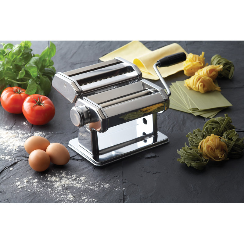 World of Flavours Italian Deluxe Double Cutter Pasta Machine