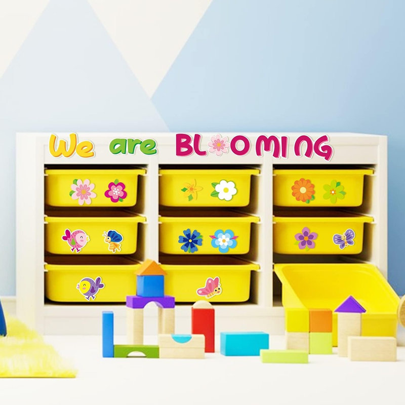 Ensemble de tableau d'affichage floral Back To School
