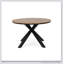 Table de salle à manger d'extérieur avec plateau en bois d'acacia teck et pieds en métal noir, parfaite pour les rassemblements modernes dans la cour