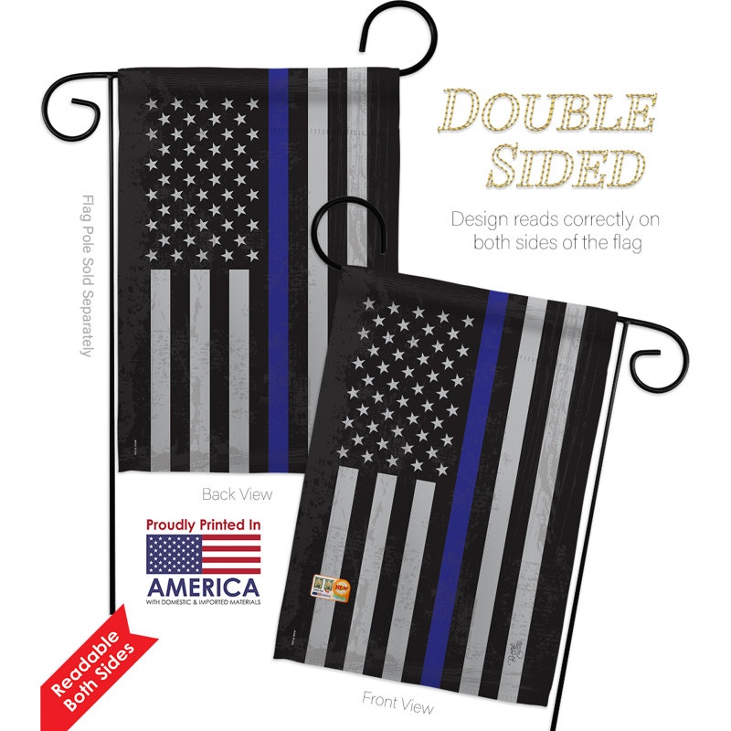 Le support décoratif american impressions de nos troupes est fabriqué à partir de polyester à 2 faces de 19 x 13 po. drapeau de jardin