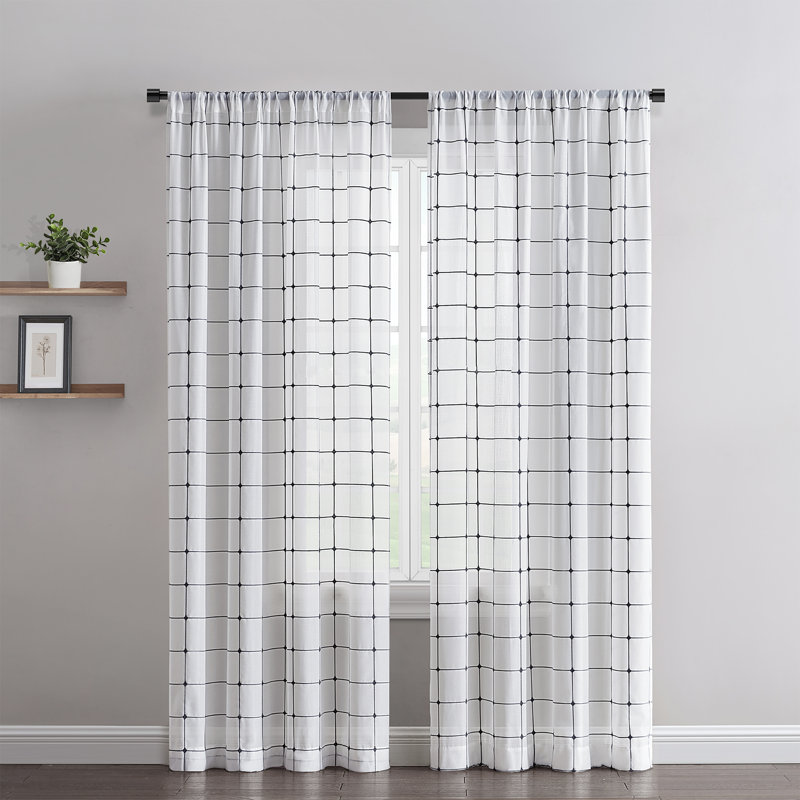Rideau semi-transparent à carreaux avec passe-tringle, Noir, L 52 po x L 84 po