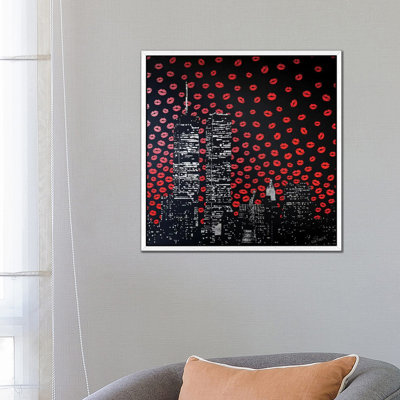 Love Kisses over New York 1 Piece Wall Art on Canvas