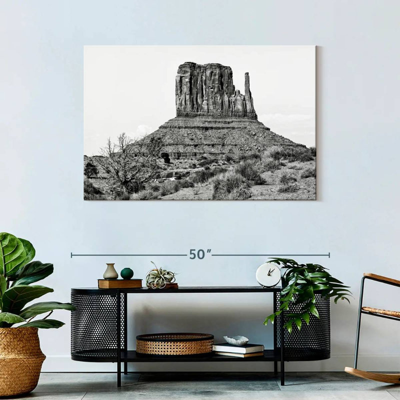 Ravi Monument Valley West Mitten Butte, 30" H x 45" W
