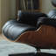 Fauteuil d'appoint rembourré en cuir avec repose-pieds
