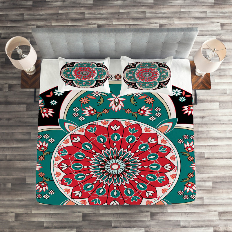 Traditional Polyester Coverlet