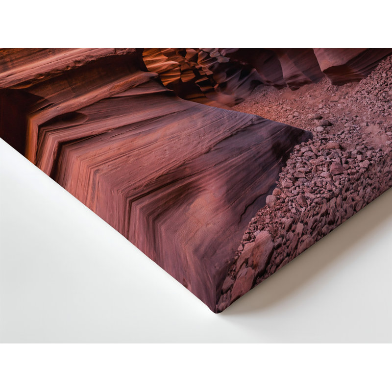 Toile, vue imprenable sur un canyon étroit avec art mural ondulé et lisse en grès rouge et orange, H 30 po x l 20 po
