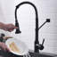 Robinet de cuisine rétractable à poignée simple avec accessoires