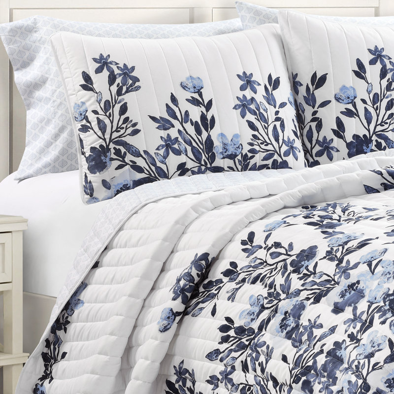 Microfiber Reversible 3 Piece Quilt Set, King Quilt + 2 Shams, Navy/White