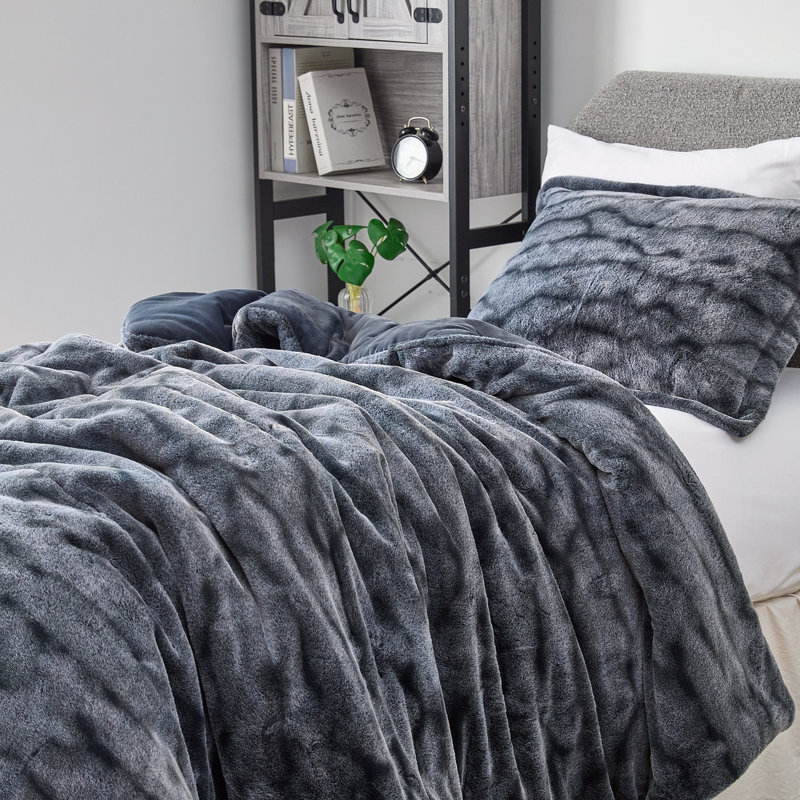 Oceans - Coma Inducer Oversized Comforter Set - Navy Current, Twin Extra Long Comforter  + 1 Standard Sham