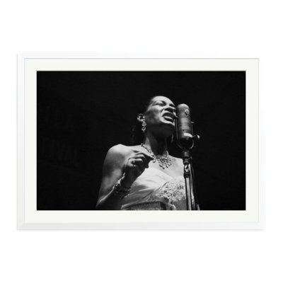 Billie Singing