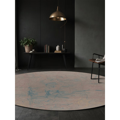 Tapis gris soyeux et moelleux