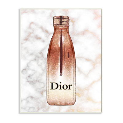 Fashionista Sports Glam bouteille sur marbre