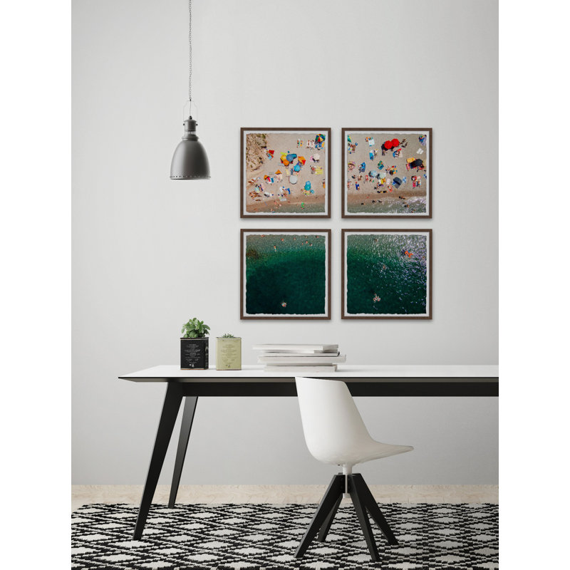 "Packed Beach IV" par Karolis Janulis - Photographie de cadre 4 pièces, H 32 po x l 32 po x P 1,5 po