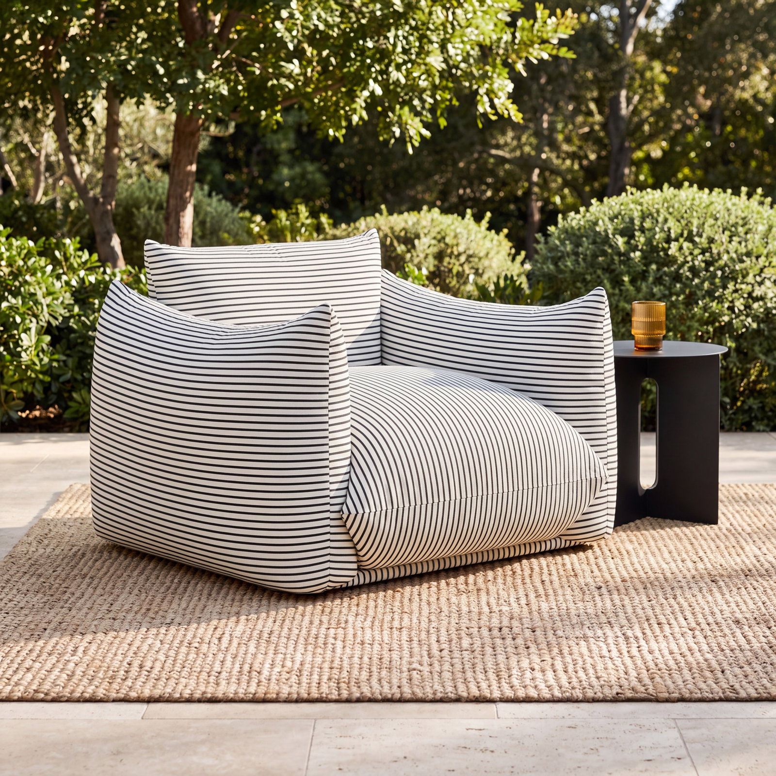  Patio Chair, Blue/White
