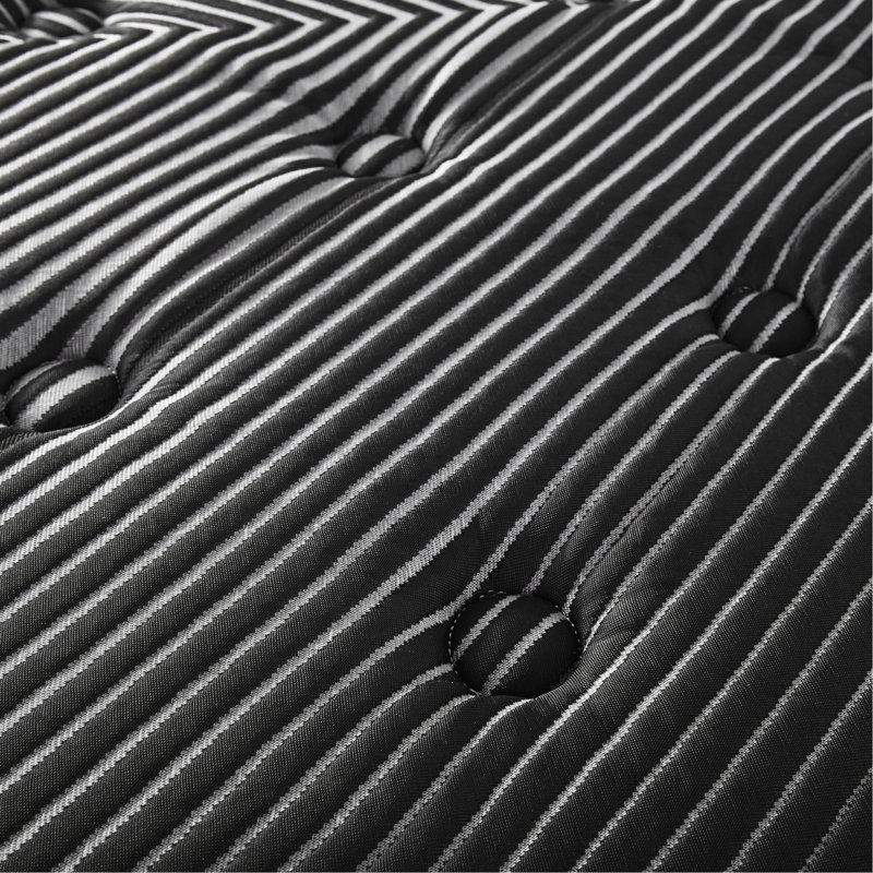 Matelas pour grand lit 15 po avec glacière Pure. Ultra. 2 po contenant du cuivre, du gel, de l'argent et du graphite. Ressorts enveloppés sur le pourtour pour réduire le bruit et isoler les mouvements. Réglable. Fabriqué aux États-Unis