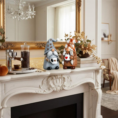 Figurines & Sculptures