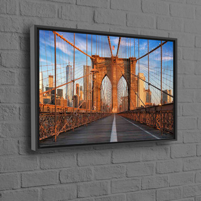 Stunning Brooklyn Bridge Art Canvas for a Vibrant Touch of New York City Landscape Wall Decor in Your Home or Office
