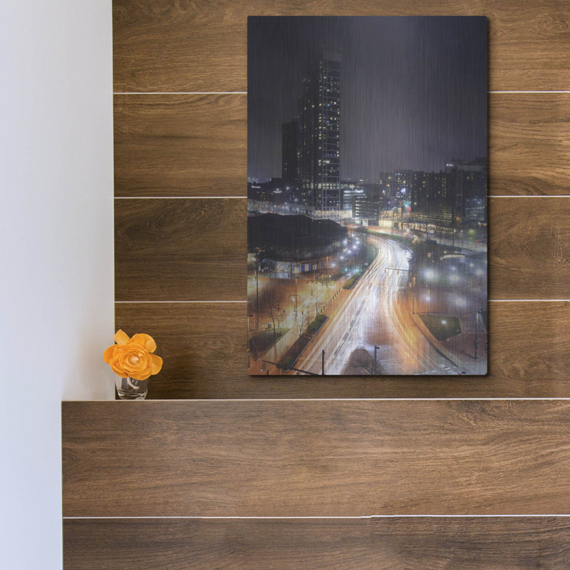 «Inner Harbor Lights II» par Lori Deiter, H 16 po x l 12 po