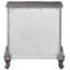 Table de chevet de chambre à coucher traditionnelle avec 2 tiroirs et une finition platine antique 2 en fonctionnalité feutrée grise