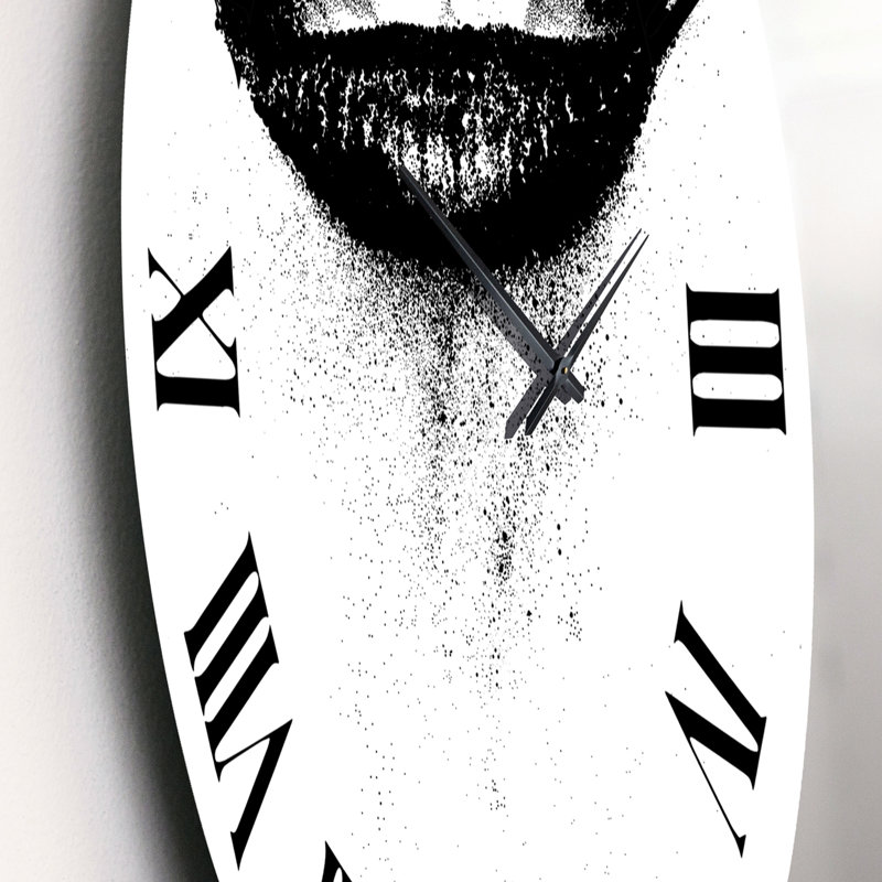 Monogramme de femme noire - horloge murale moderne, Petit