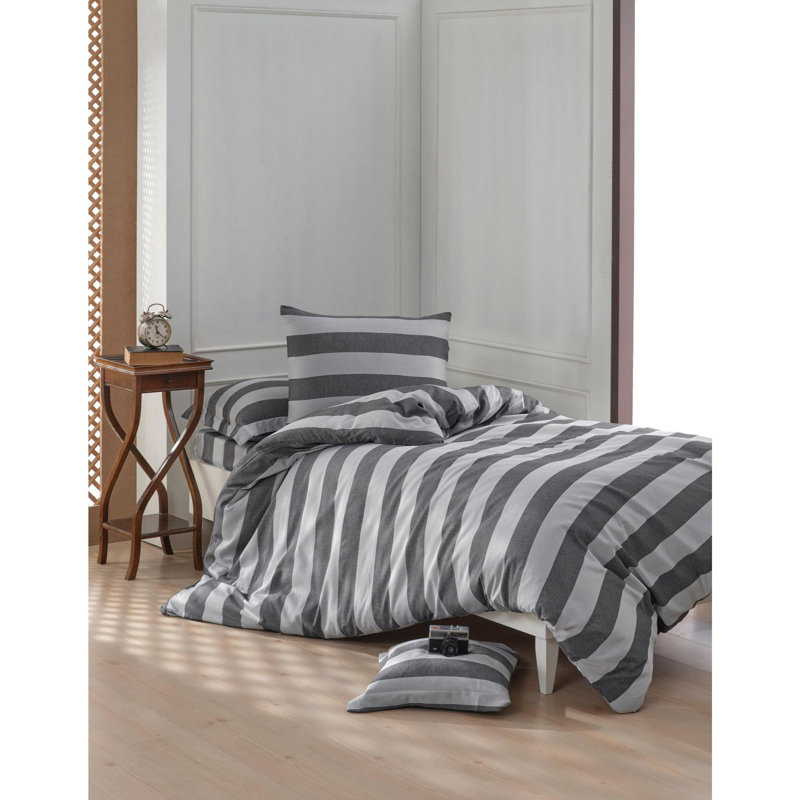 Quiltisse Bedspread with Pillowcases, Beige, Single XXL Bedspread + 1 Standard Pillowcase
