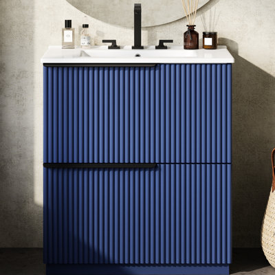 Meuble-lavabo de 30 po Chevonne avec tiroirs à extension lisse, glissières à fermeture en douceur et conception cannelée pour une installation moderne organisée de 30 pouces avec lavabo en céramique, tiroir pratique