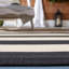 Tapis rayé beige / noir intérieur / extérieur Mestas-1643169037