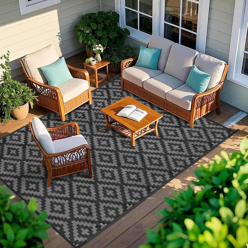 Tapis noir et gris réversible pour l'extérieur
