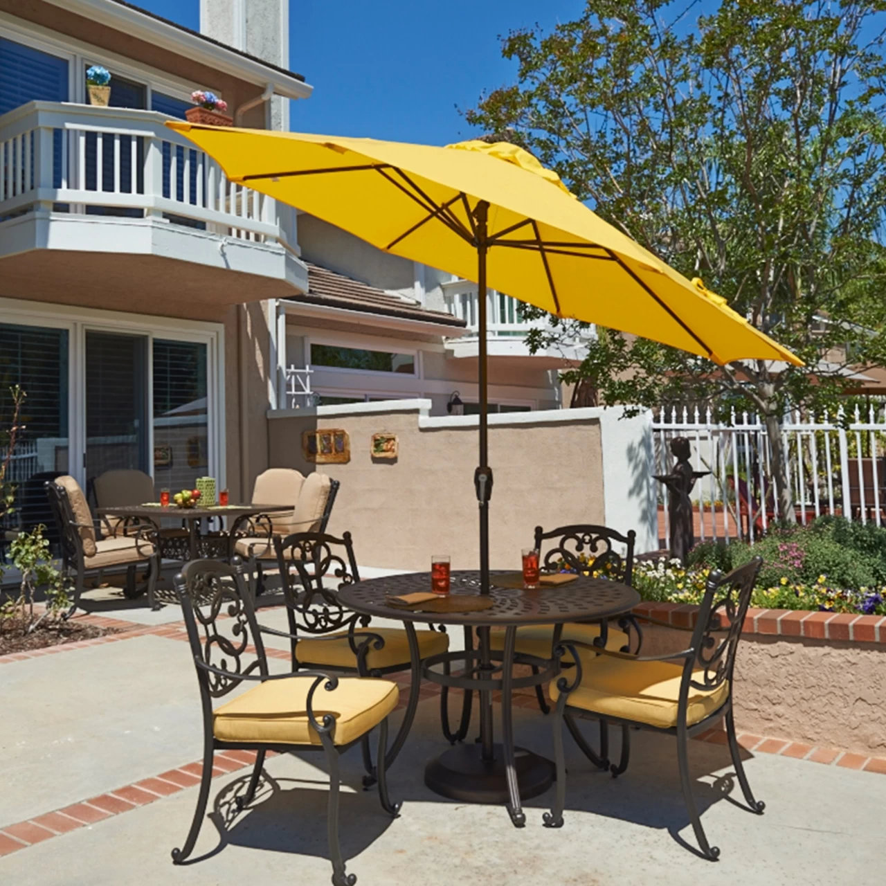 Stevie 9' Umbrella, Lemon Performance