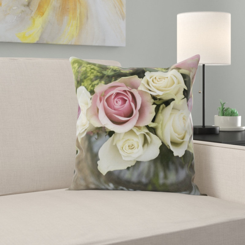 Coussin décoratif fleuri