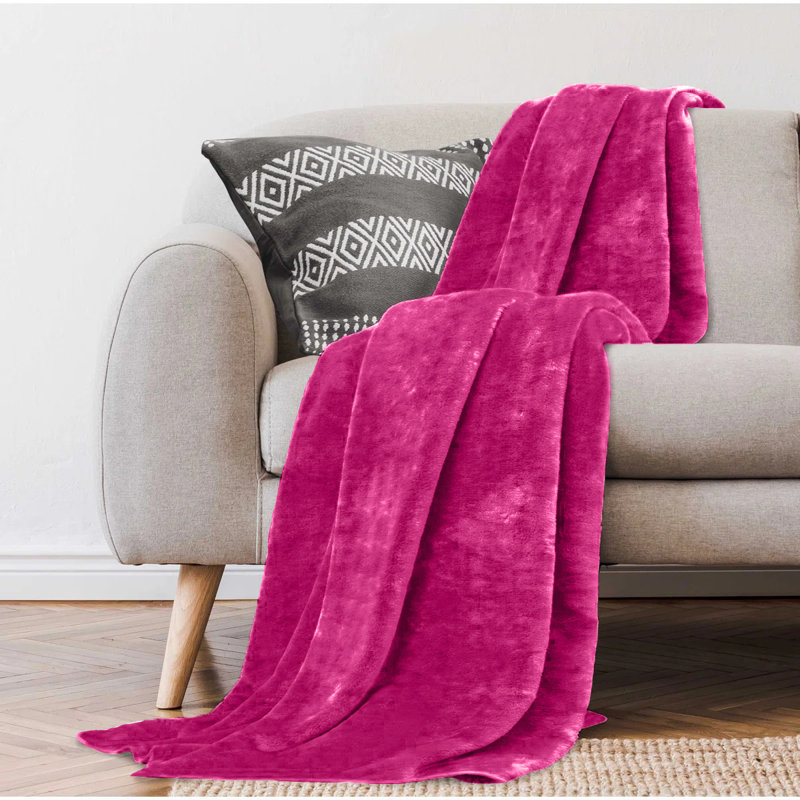 Fleece Throw Blanket Super Soft Warm Cosy Decorative Blanket for Sofa Couch Bed Living Room Bedroom Lightweight Comfort Snuggle