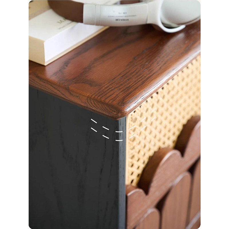 Armoire d'appoint en rotin haut de gamme de style rétro, Brun
