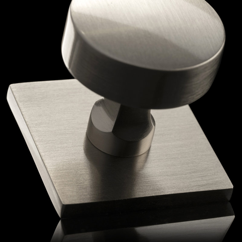 Parkview Collection Knob Backplate - 1-1/2" x 1-1/2 " Cabinet Knob - Transitional Hardware for Drawers & Cabinets