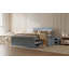 Lit plateforme double avec tiroir et deux tablettes, combinant rangement et confort pour une chambre à coucher propre et élégante-1671988114