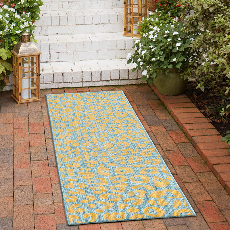 Animal Print Indoor / Outdoor Rug, Runner 2'11" x 10'