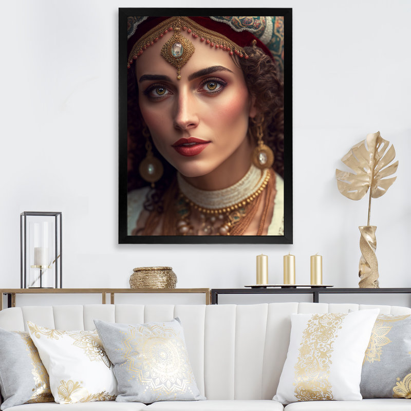 «Tere Young Woman With Bohemian Jewellery VI», reproduction sur toile, H 20 po x l 12 po x P 1 po, Cadre photo noir