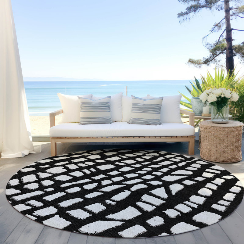 Lamanna Washable Striped Indoor / Outdoor Rug, Round 8'