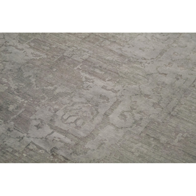 Windsom Oriental Area Rug in Light Gray