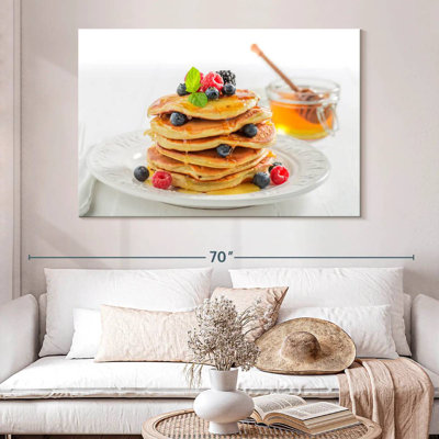 Yarlin Berry Honey Pancakes