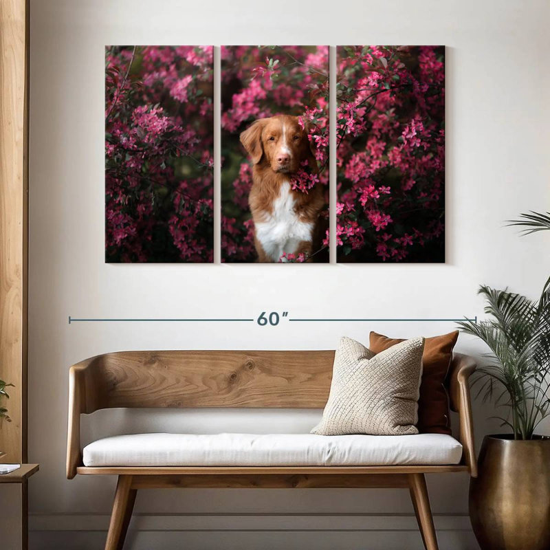 Toller In The Garden, 32" H x 50" W