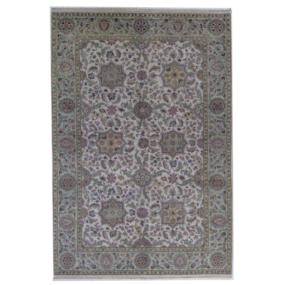 Tapis ivoire et vert noué à la main de haute qualité