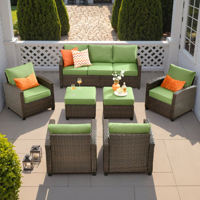 Canapé d'extérieur en osier 8 pièces avec 4 chaises, repose-pieds et coussins confortables, ensemble de mobilier de patio avec table de foyer, ensemble de conversation à dossier haut toutes saisons